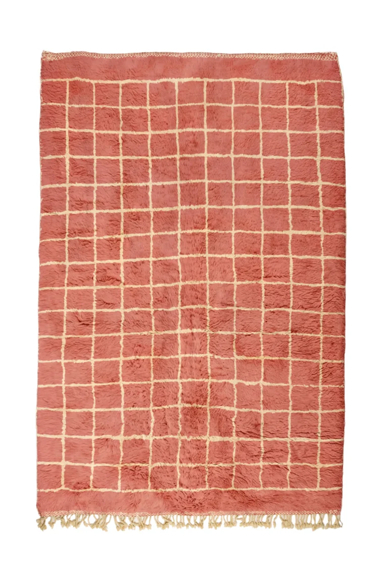 KN250094A pink natural wool